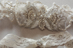 Ivory bridal garter set 