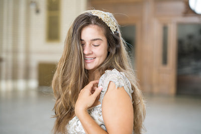 Bridal hair comb in gold - Style H22