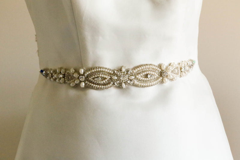 Narrwo bridal sash in ivory - Valeria