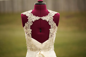 Wedding dress shoulder strap